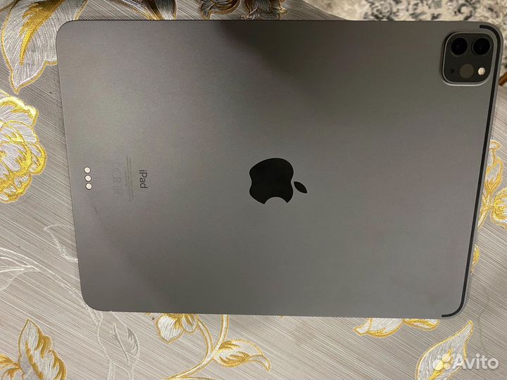 Айпад про 2021