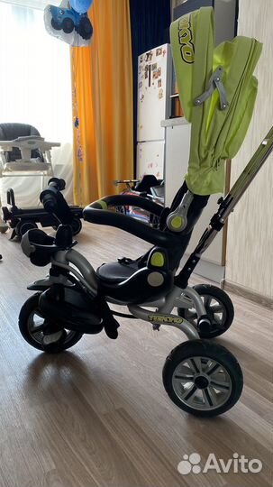 Трехколесный велосипед с родительской ручкой