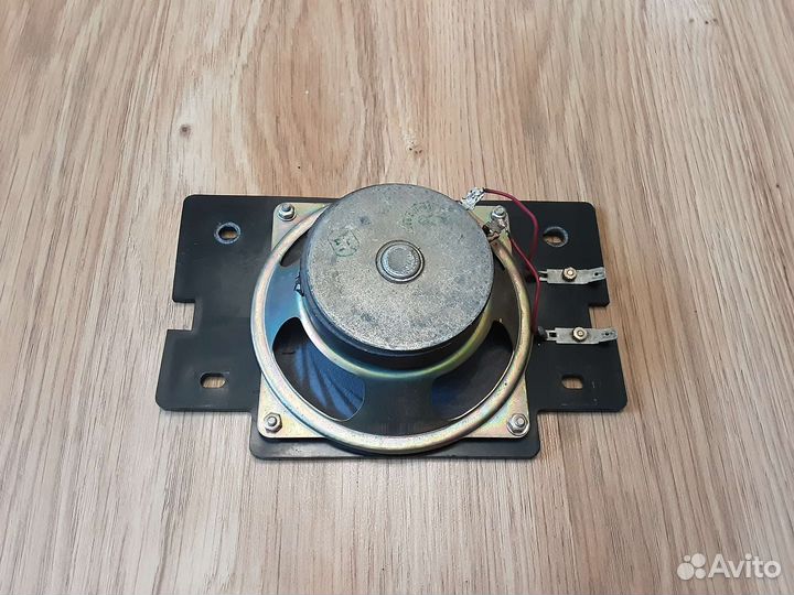 Динамик радиоприемника Ваз 2103, 2106