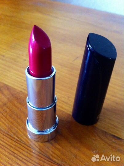 Продам помаду-крем Ив Роше