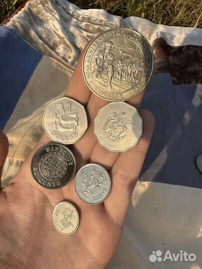 Монеты США Великобритания Канада