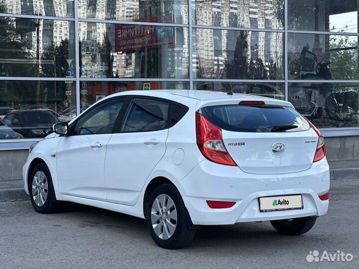 Hyundai Solaris 1.6 AT, 2013, 166 341 км
