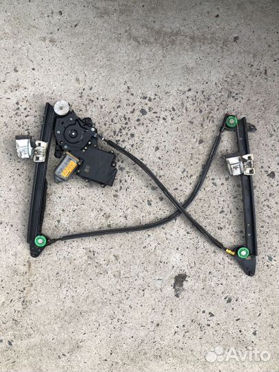 Стеклоподъемник задний левый Volkswagen Sharan 1