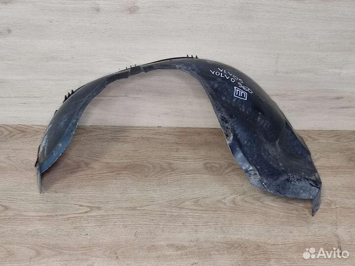 Подкрылок передний правый, Volvo 960