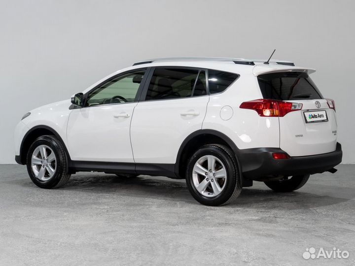 Toyota RAV4 2.2 AT, 2014, 136 848 км