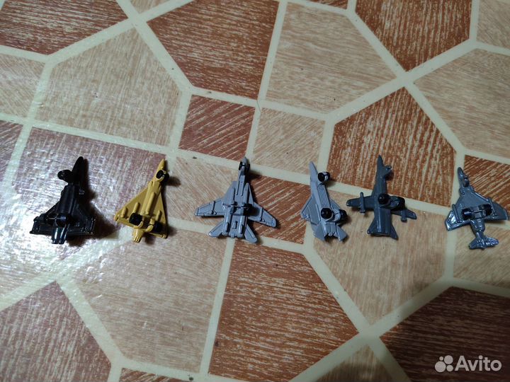 Модели самолётов игрушка, железные