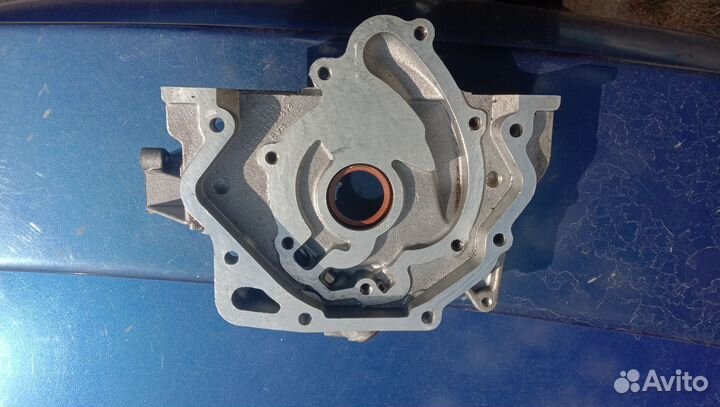Крышка масленного насоса