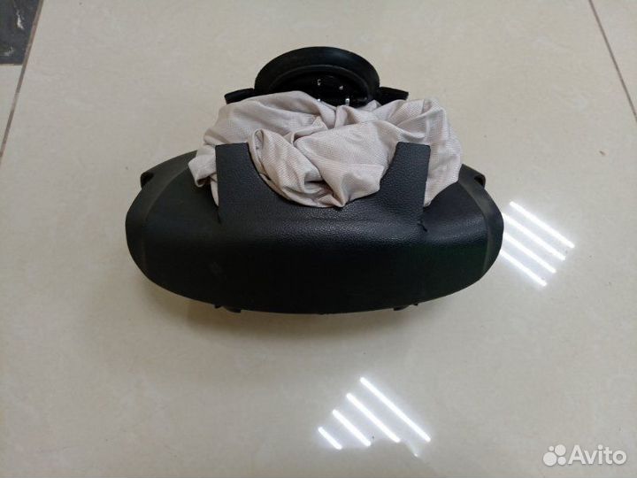 Подушка безопасности в руль Nissan Almera G15