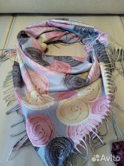 Шарфы и палантины женские