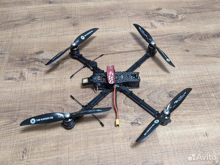 Квадрокоптер 9дюймов