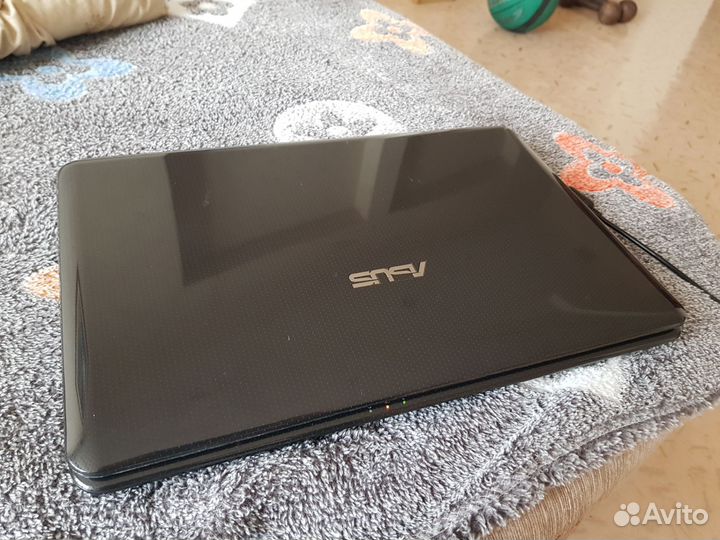 Ноутбук asus