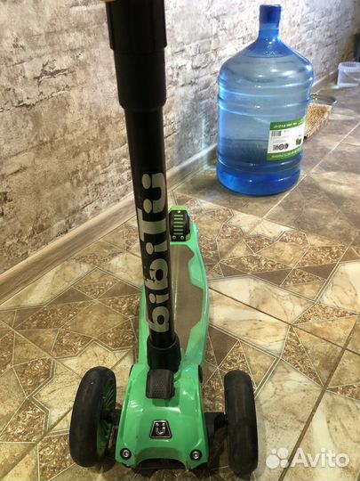 Детский самокат со складной ручкой