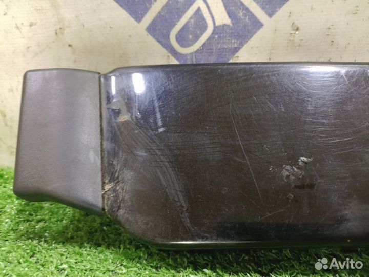 Обшивка стойки левая Audi A4 B6 седан 2.0 ALT 2001