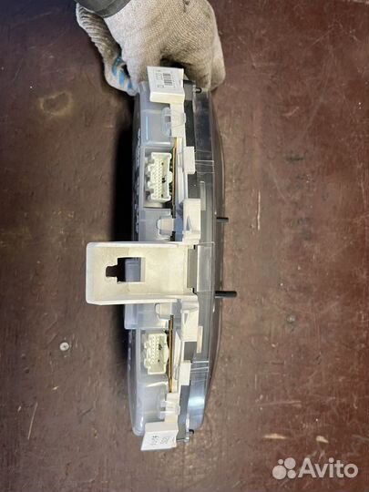 Mazda 5 Приборная панель 1.8