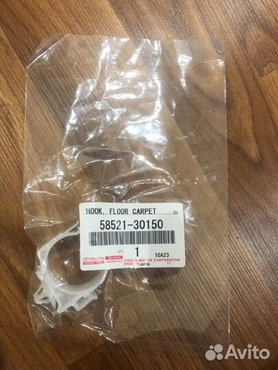 Зажим Toyota (5852130150)