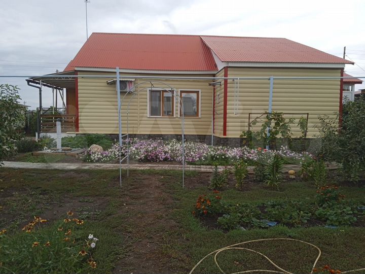 Дом 100 м² на участке 10 сот.