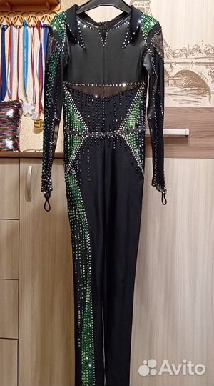 Комбинезон для выступлений фигурное катание