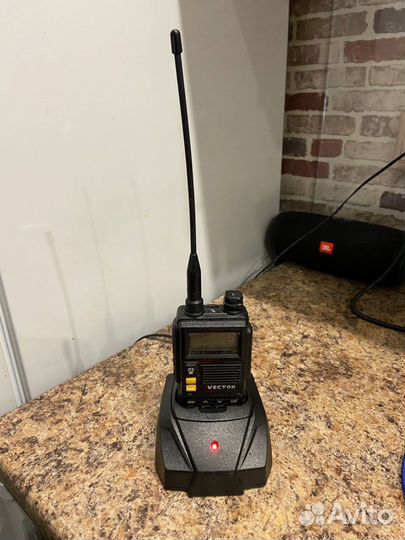 Рация двухдиапазонная Vector