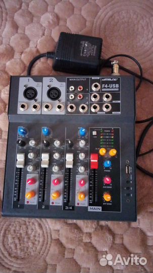 Микшерный пульт