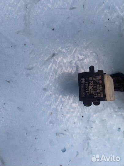Датчик удара mazda 3