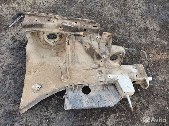 Лонжерон правый передний Hyundai Verna хендай верн