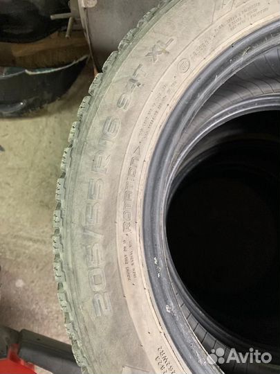 Nokian Tyres Hakkapeliitta 8 205/55 R16