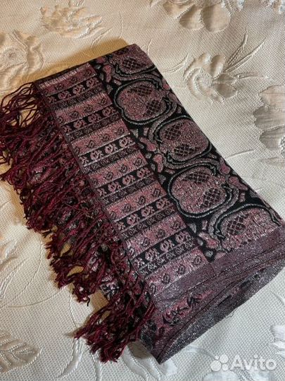 Шарфы и палантины