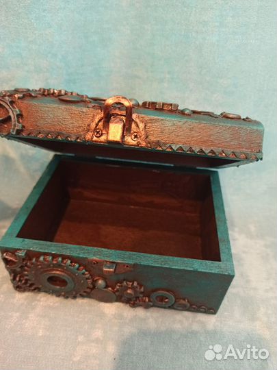 Сундучок,шкатулка