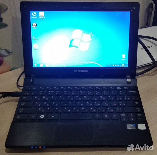 Нетбук Samsung n230