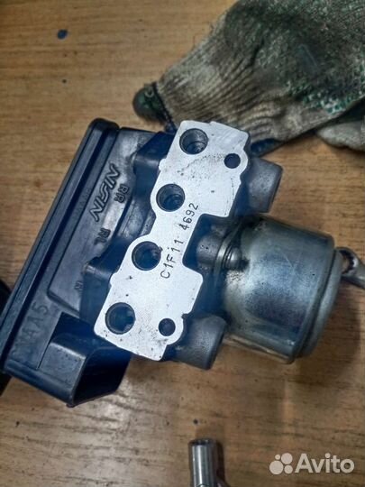 Блок abs honda civic 4d