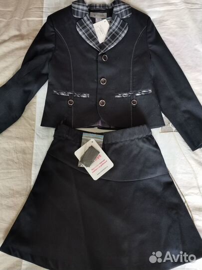 Новый школьный костюм на девочку на рост 116-122