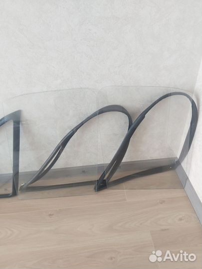 Стекла и их уплотнители передних дверей газельnext