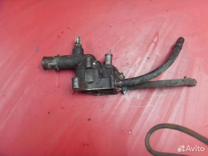 Корпус термостата 1632315180 Toyota Corolla Ceres