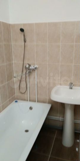 2-к. квартира, 53 м², 2/4 эт.