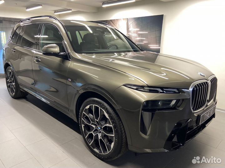 BMW X7 3.0 AT, 2023