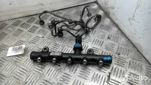 Топливная рампа дизельная ford S-MAX (LNI18BB01)