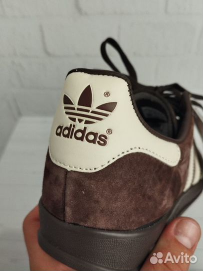 Кроссовки Adidas Broomfield Brown