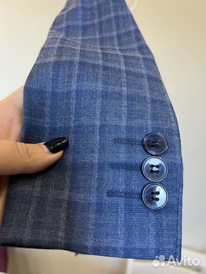 Костюм новый тройка (брюки, жилет, пиджак)