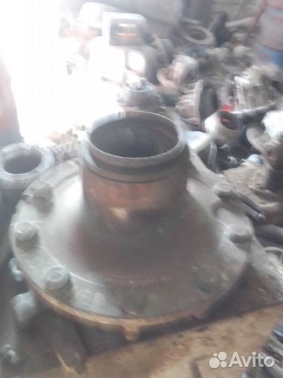 Ступица передняя Sisu SM 140411226