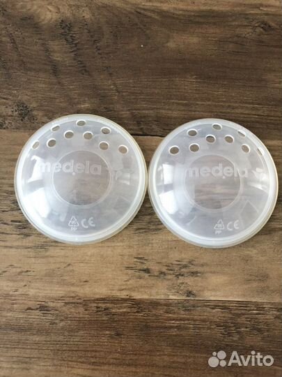 Молокоотсос Medela Mini Electric + аксессуары