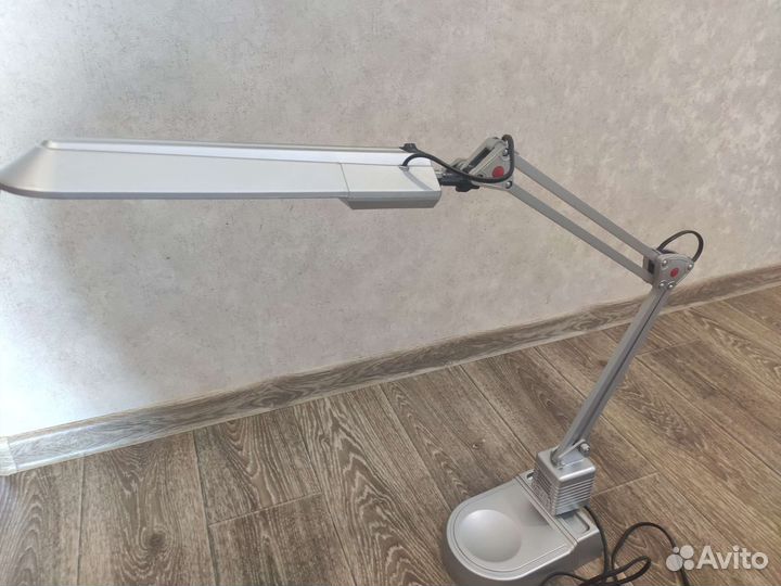 Настольная Лампа