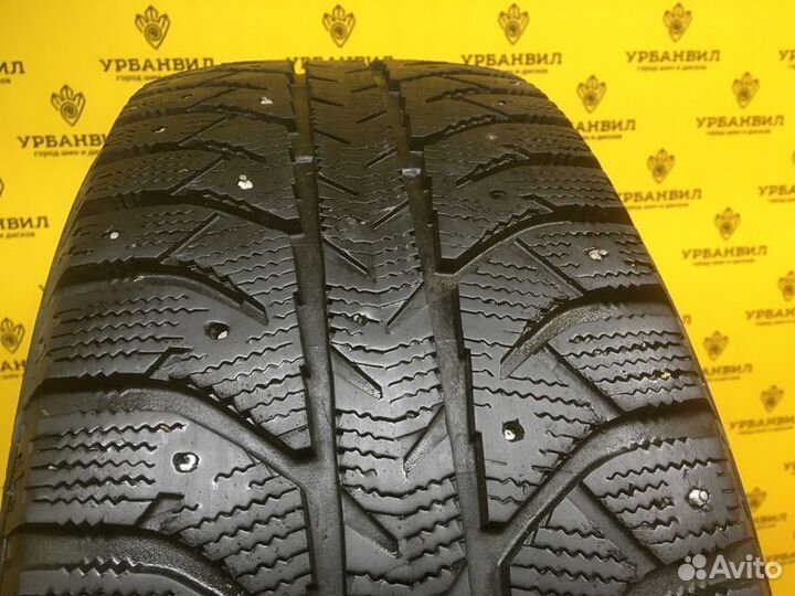 Bridgestone Ice Cruiser 7000 215/60 R17 96H