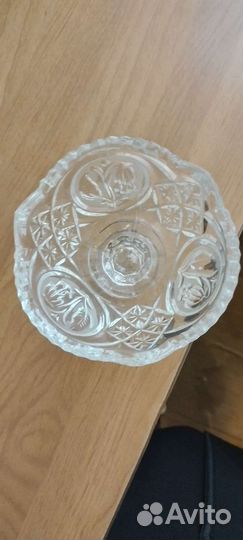 Хрустальная ваза