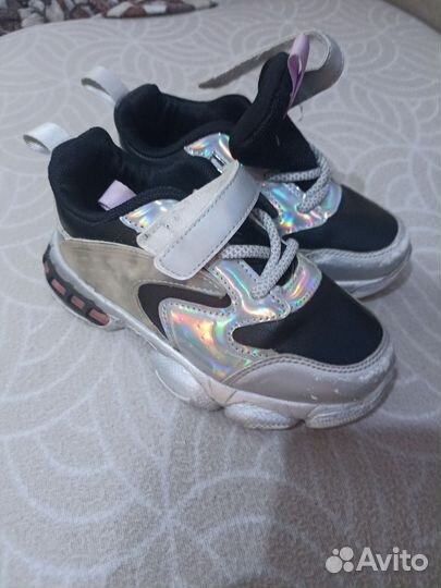 Обувь на девочку