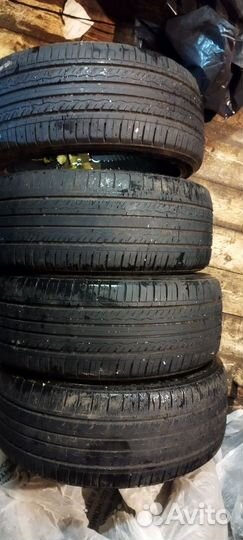 Kumho Solus KH17 215/45 R17 87H