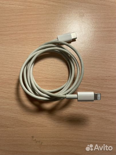 Зарядка на iPhone 20w