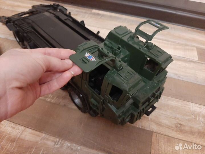 Танк и тягач