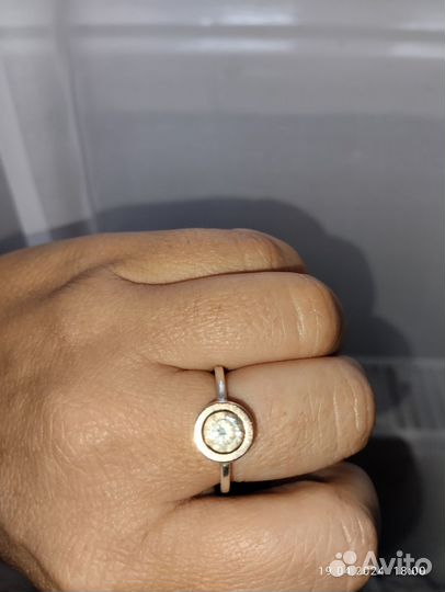 Серебряное кольцо со ставкой золота