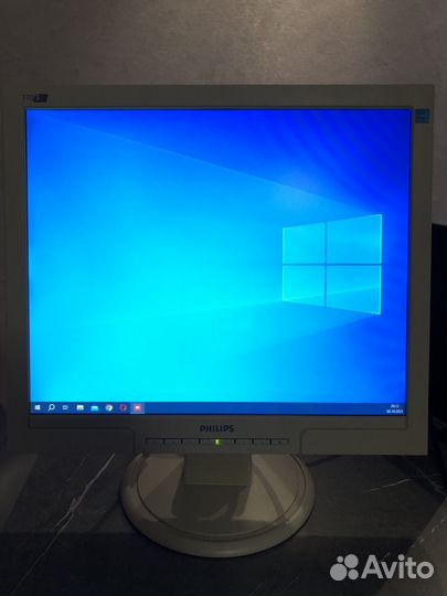 Монитор philips 17