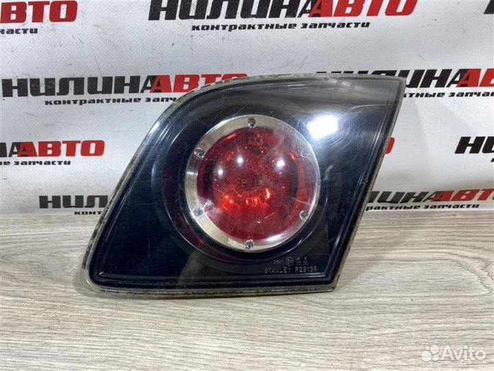 Фонарь правый в крышку багажника Mazda 3 Bk 1.6